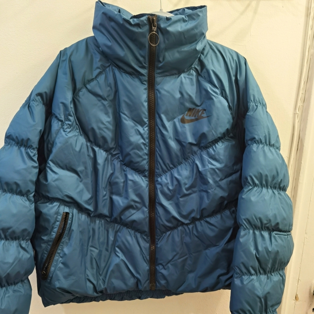 Nike coat warm